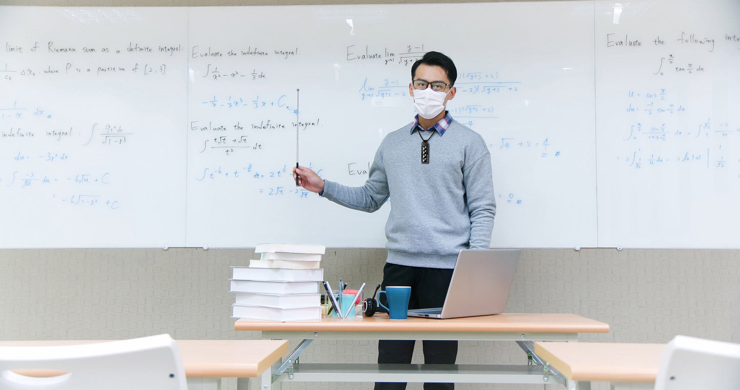 Teacher using the wireless microphone for remote teaching