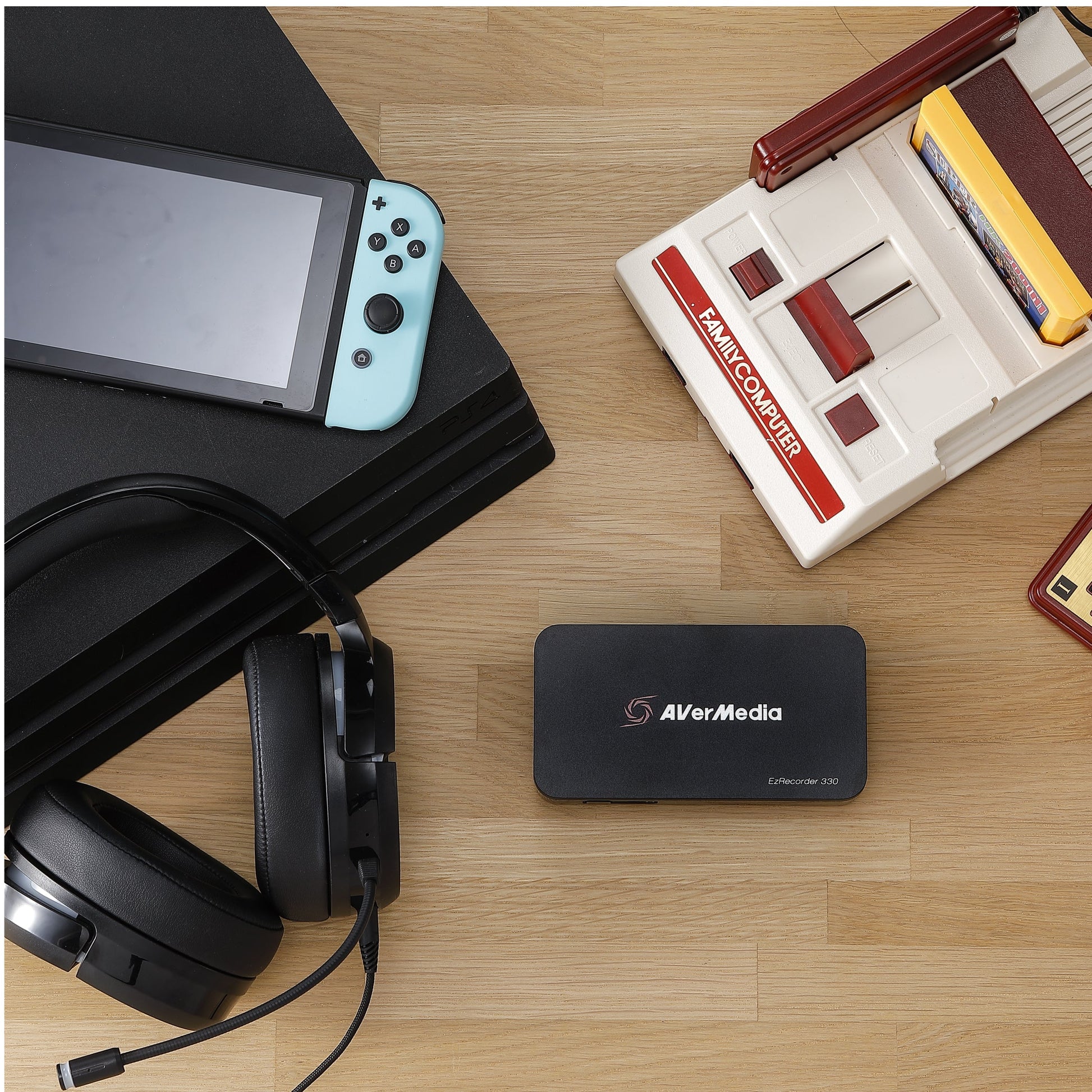 4K Pass-Through Capture Card for Streaming with game consoles